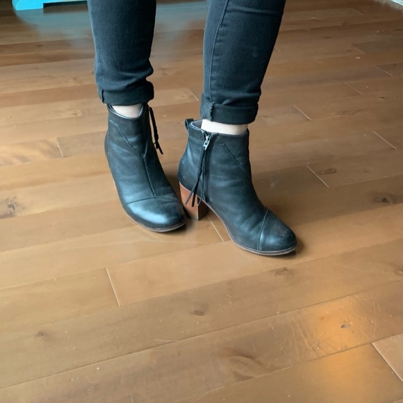 Toms Black Leather Lunata Boot - Picture 5 of 14